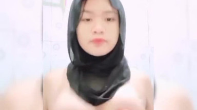Viral ukhti jilbab hitam lg rame di gunung gede bohay semok putih